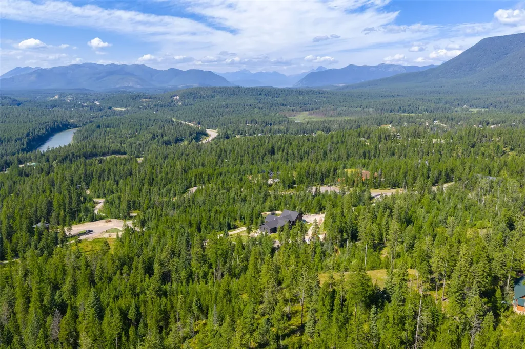 386 Glacier Hills Drive W Martin City MT 59926