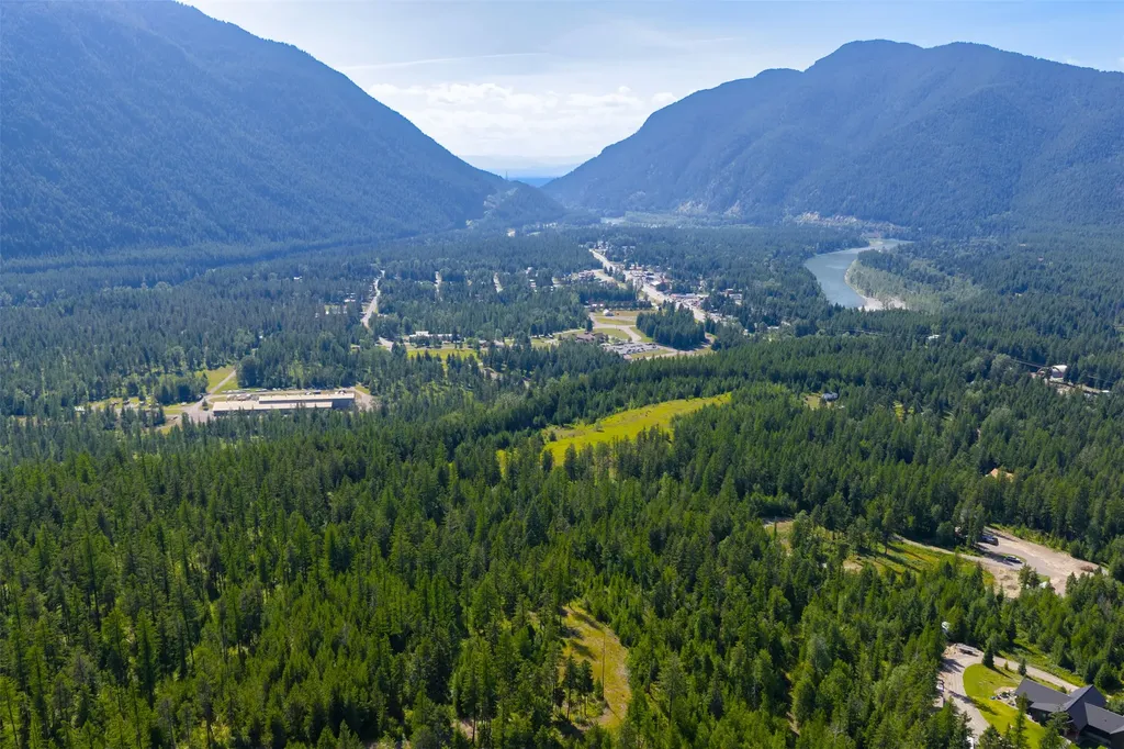 386 Glacier Hills Drive W Martin City MT 59926