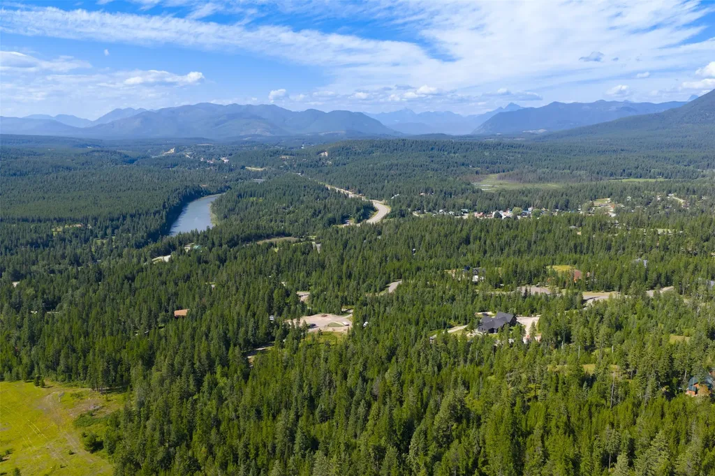386 Glacier Hills Drive W Martin City MT 59926