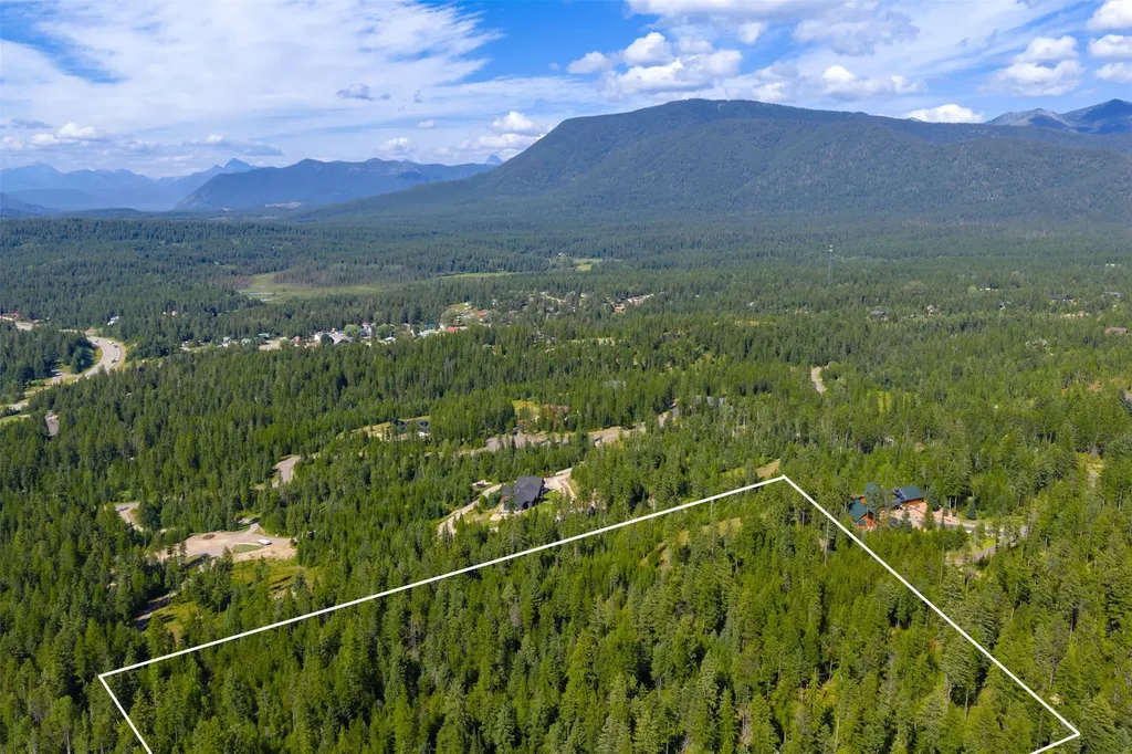 386 Glacier Hills Drive W Martin City MT 59926