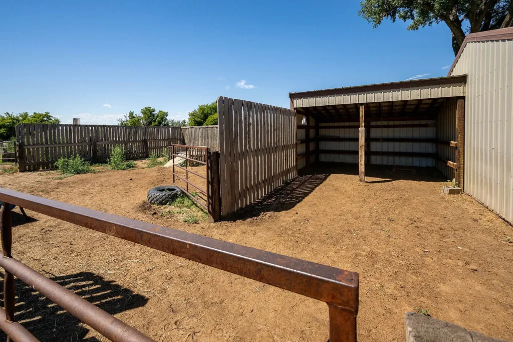 24 S Swan Lane Fromberg MT 59029