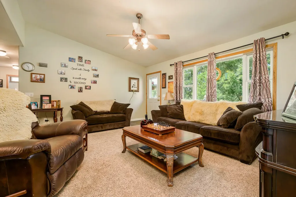 24 S Swan Lane Fromberg MT 59029
