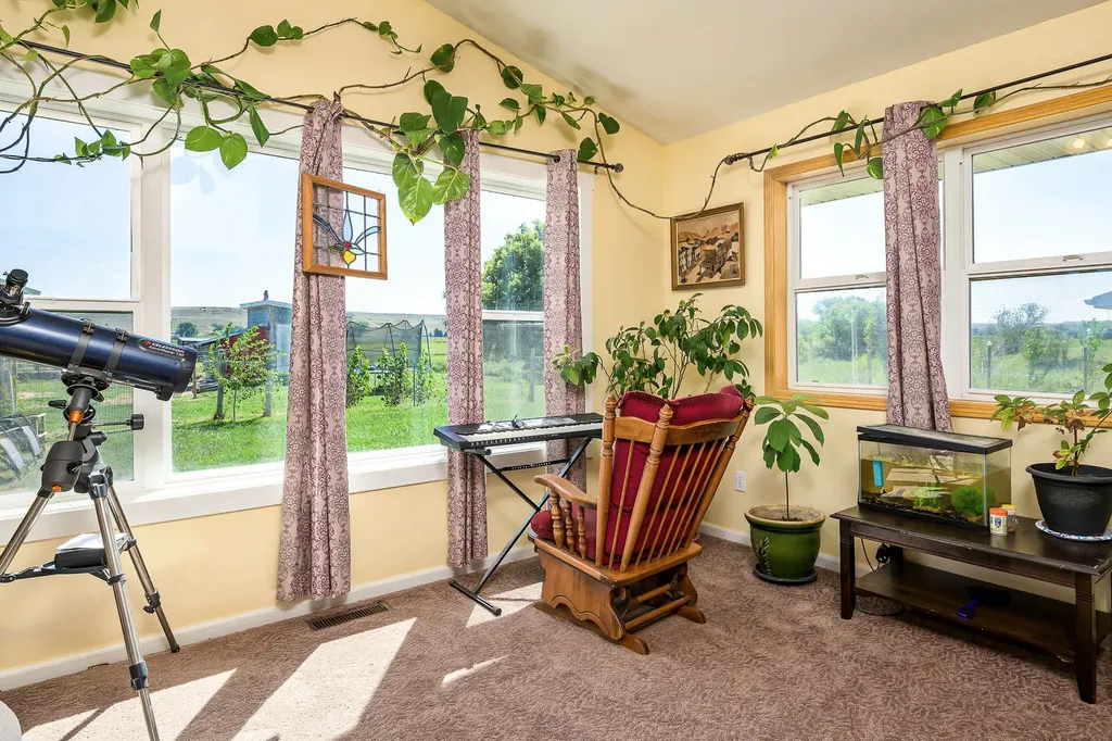 24 S Swan Lane Fromberg MT 59029