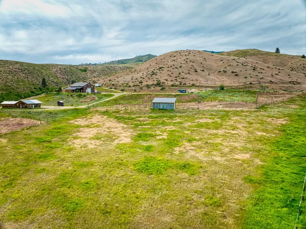 4310 Dugout Gulch Road Darby MT 59829