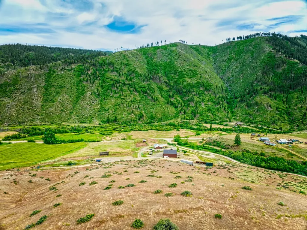 4310 Dugout Gulch Road Darby MT 59829