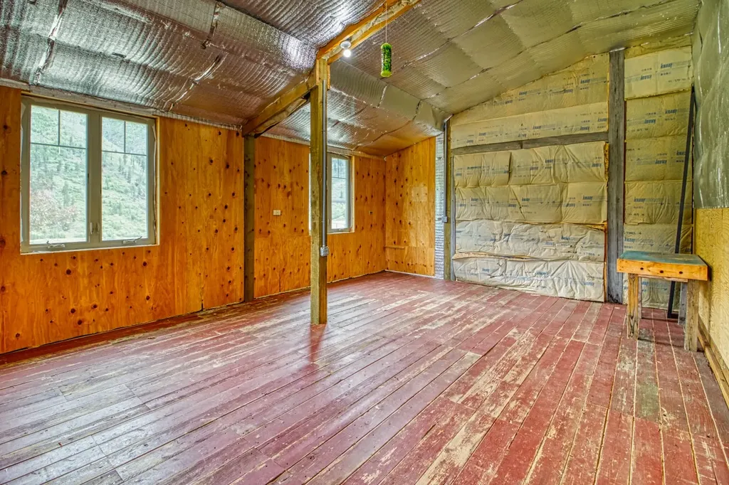 4310 Dugout Gulch Road Darby MT 59829