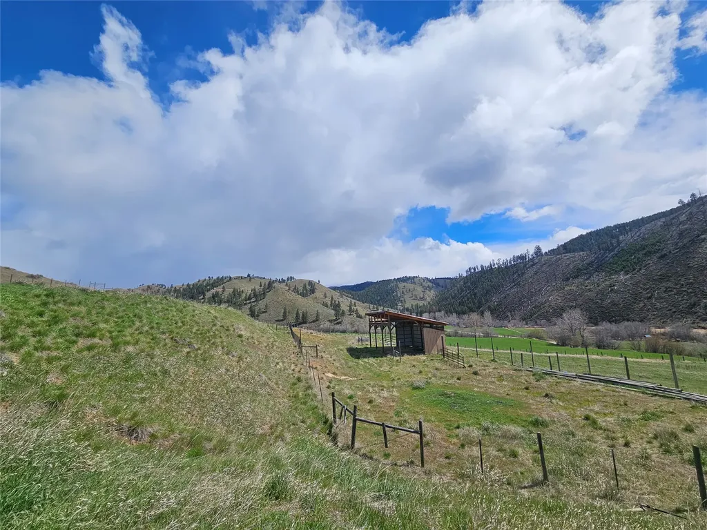 4310 Dugout Gulch Road Darby MT 59829
