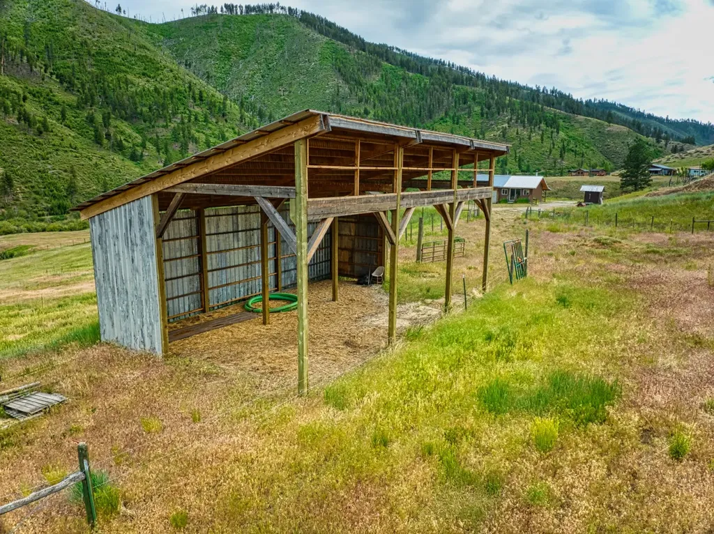 4310 Dugout Gulch Road Darby MT 59829