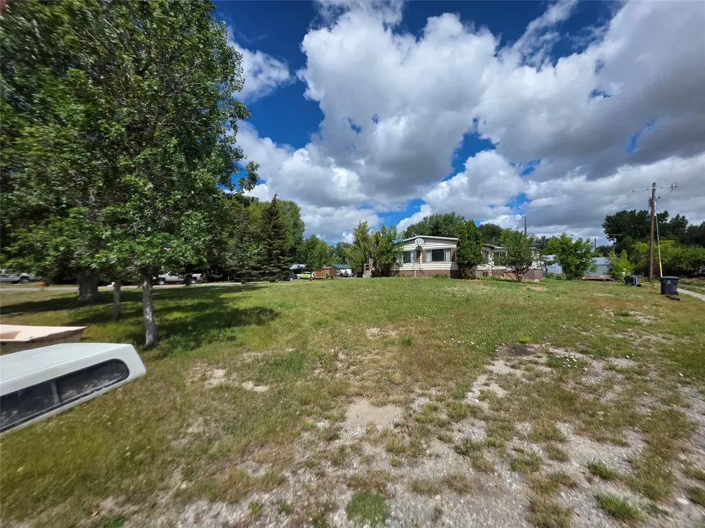 407 5th Avenue SW Choteau MT 59422