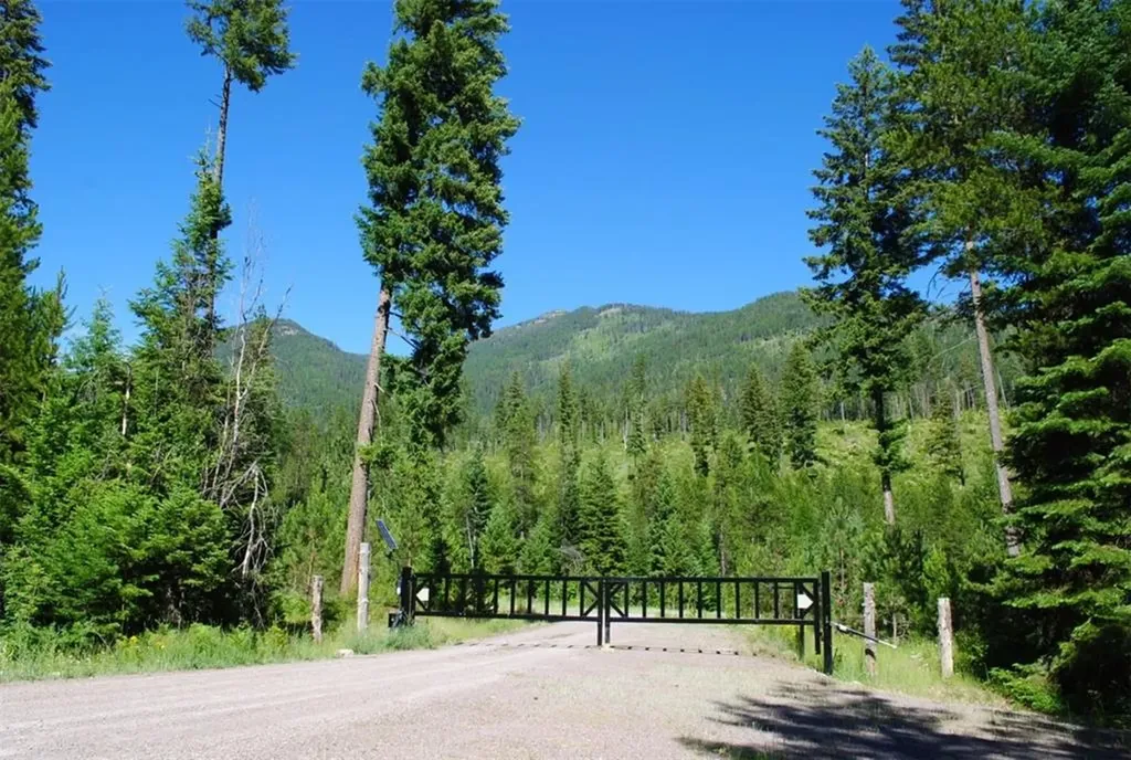 Tbd Lakota Loop Troy MT 59935