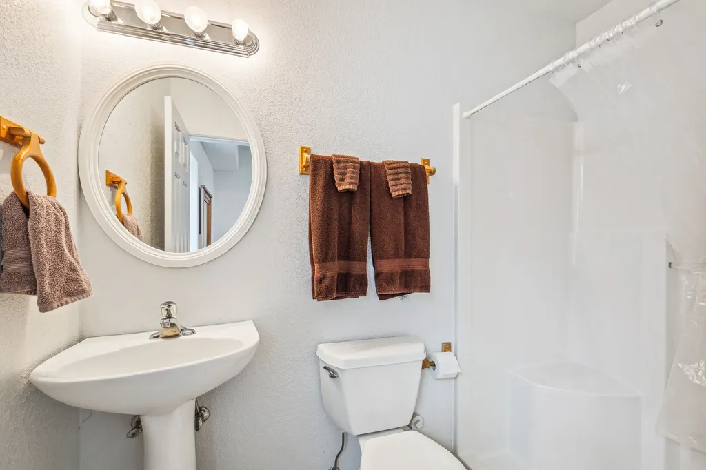 34238 Rocky Point Road Polson MT 59860