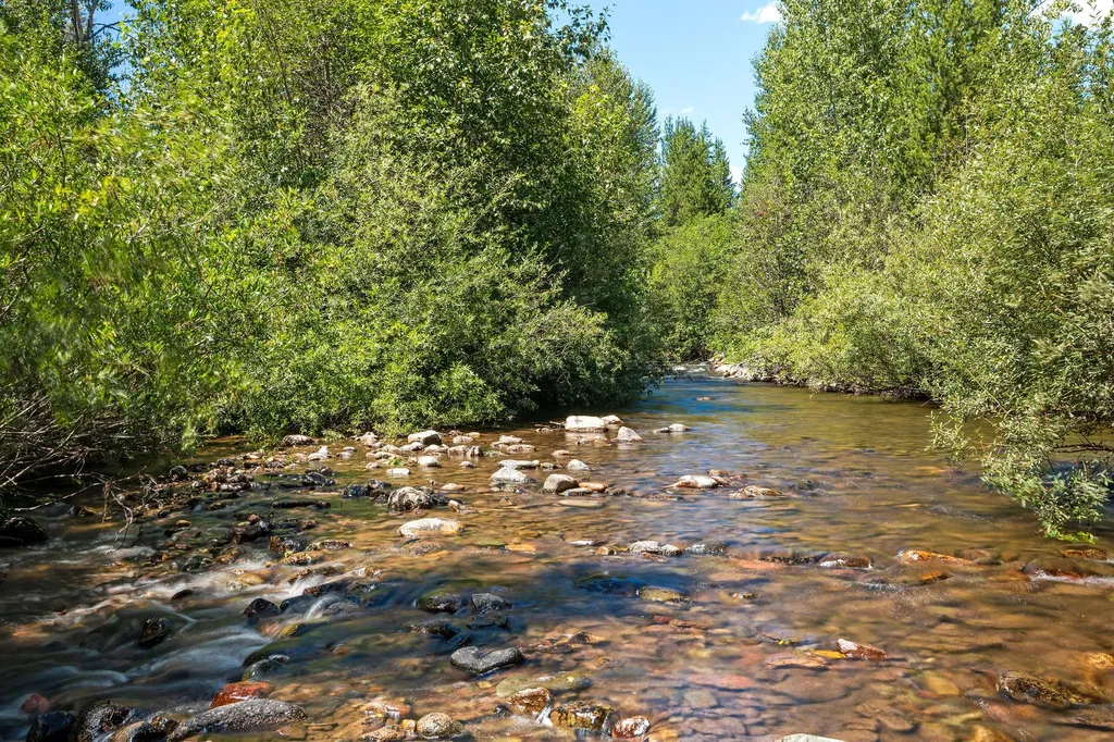 11680 North Fork Road Polebridge MT 59928