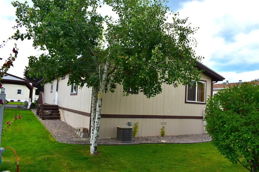 1760 Dukes Avenue Missoula MT 59808