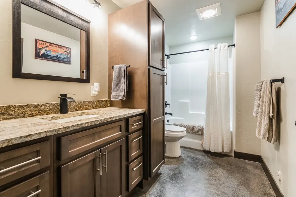 168 Treasure View Drive Libby MT 59923