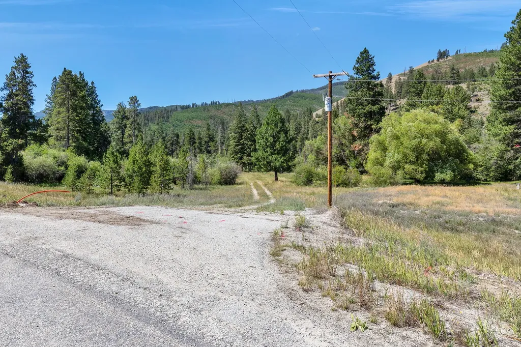8131 Us Highway 93 S Sula MT 59871