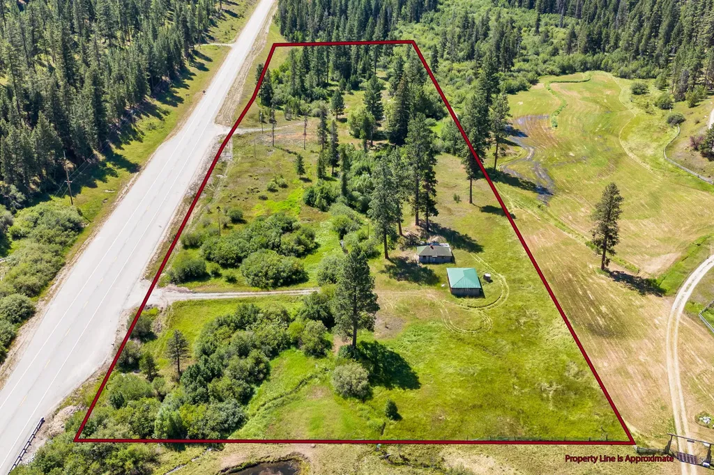 8131 Us Highway 93 S Sula MT 59871