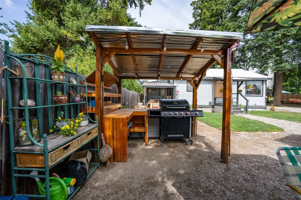 620 W 1st Street Libby MT 59923