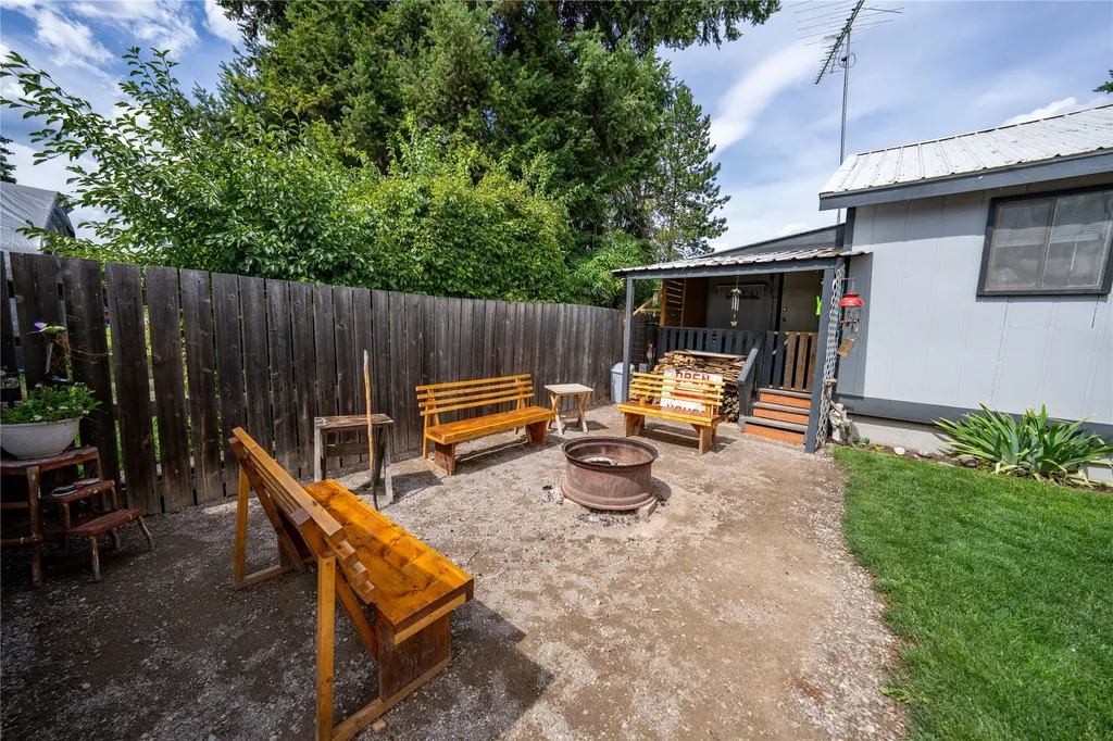 620 W 1st Street Libby MT 59923