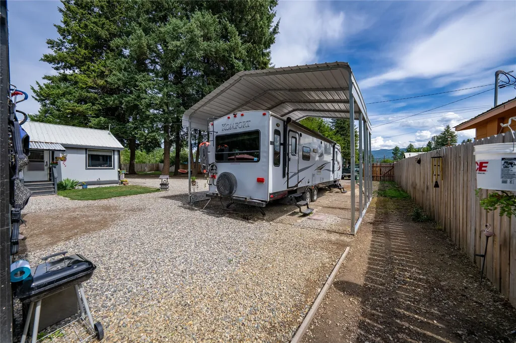 620 W 1st Street Libby MT 59923