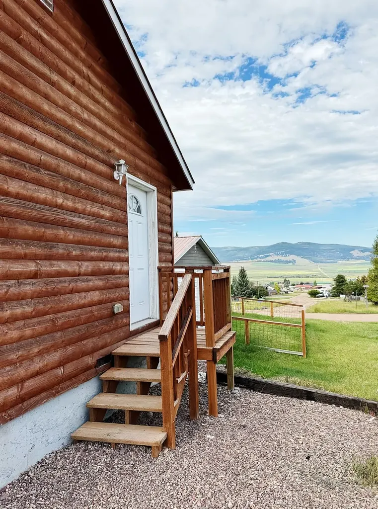 131 W Carter Avenue Philipsburg MT 59858