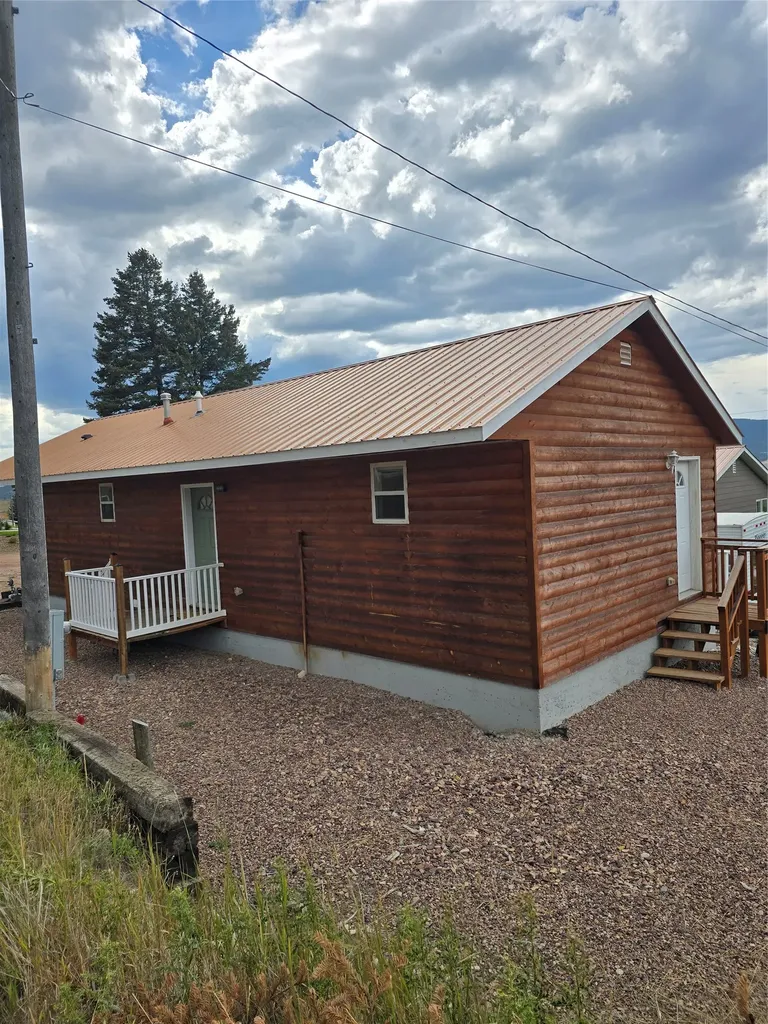 131 W Carter Avenue Philipsburg MT 59858
