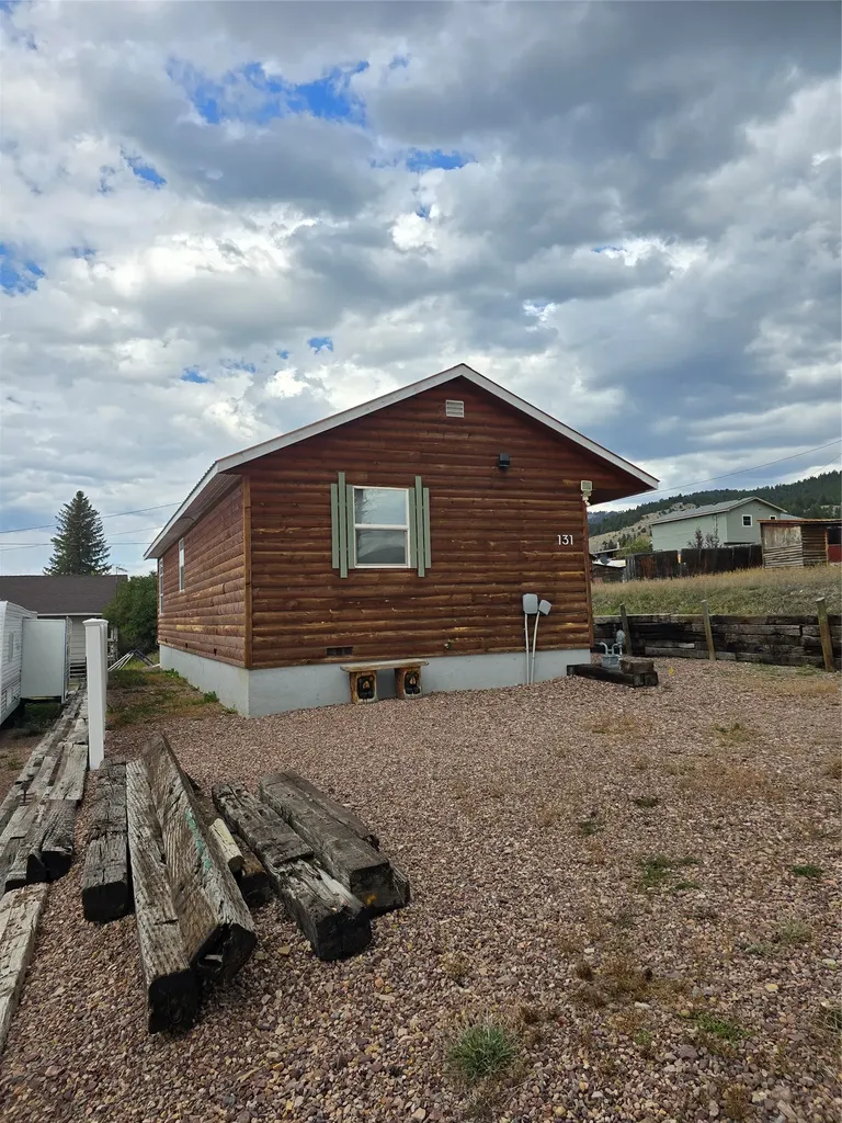 131 W Carter Avenue Philipsburg MT 59858