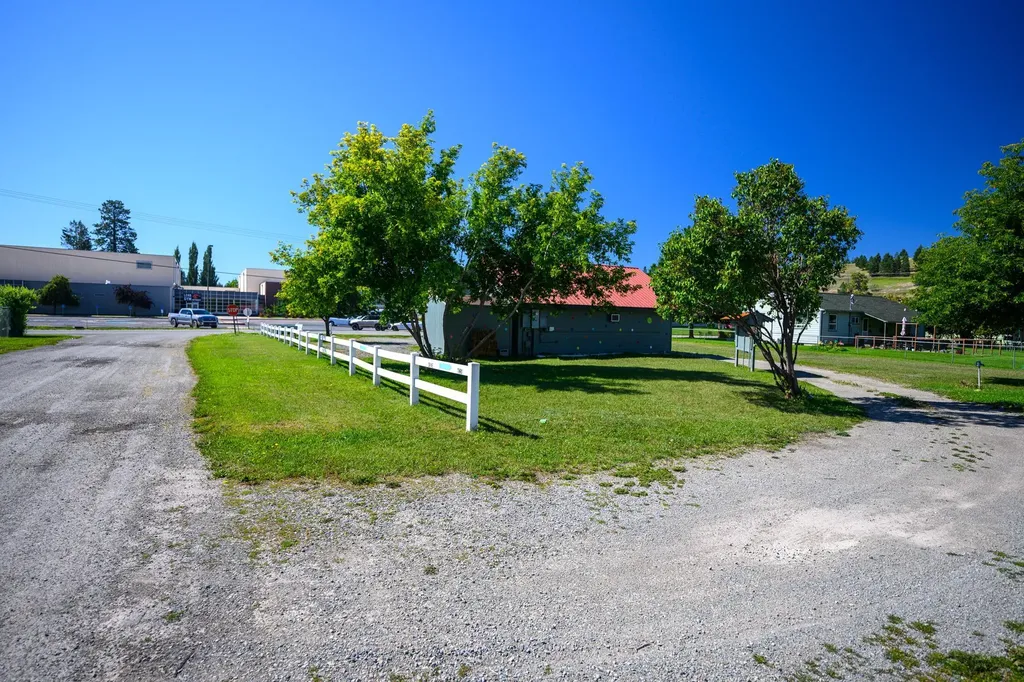 275 9th Street Eureka MT 59917
