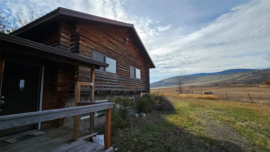 14 Fox Road Hot Springs MT 59845