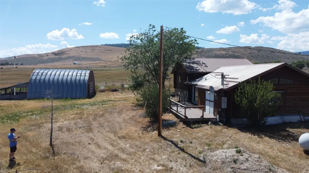 14 Fox Road Hot Springs MT 59845