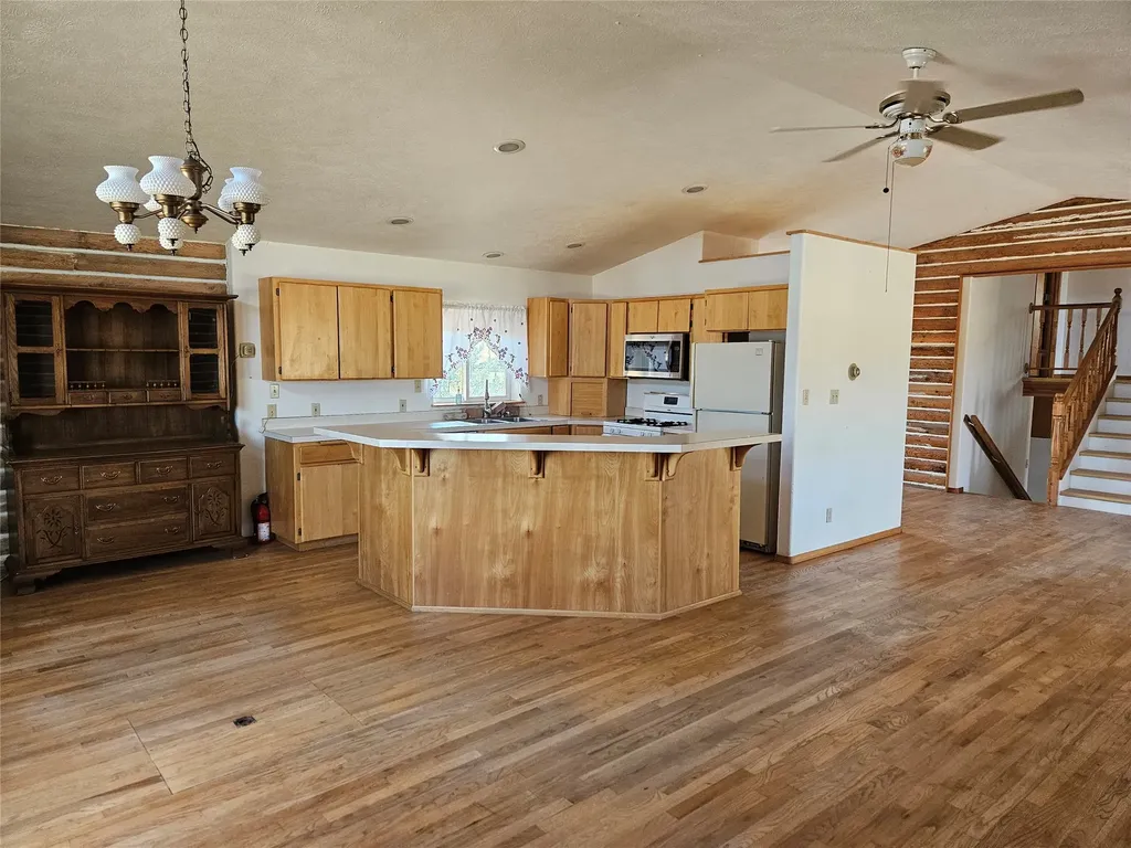 14 Fox Road Hot Springs MT 59845