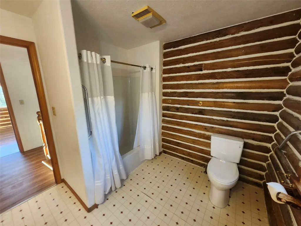 14 Fox Road Hot Springs MT 59845