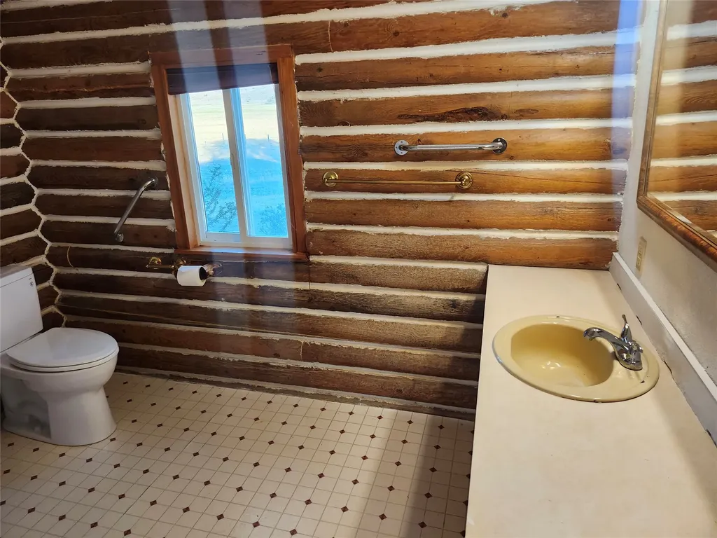 14 Fox Road Hot Springs MT 59845