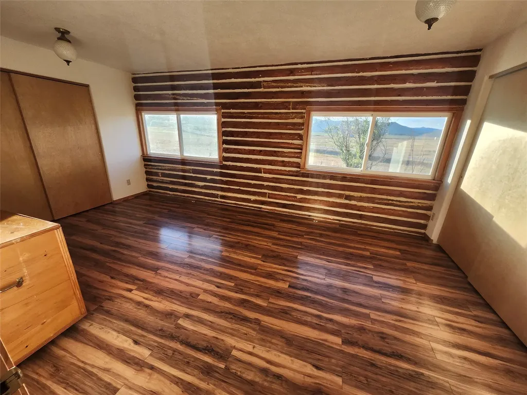14 Fox Road Hot Springs MT 59845