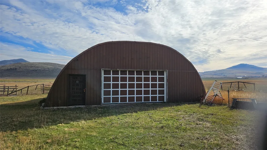 14 Fox Road Hot Springs MT 59845