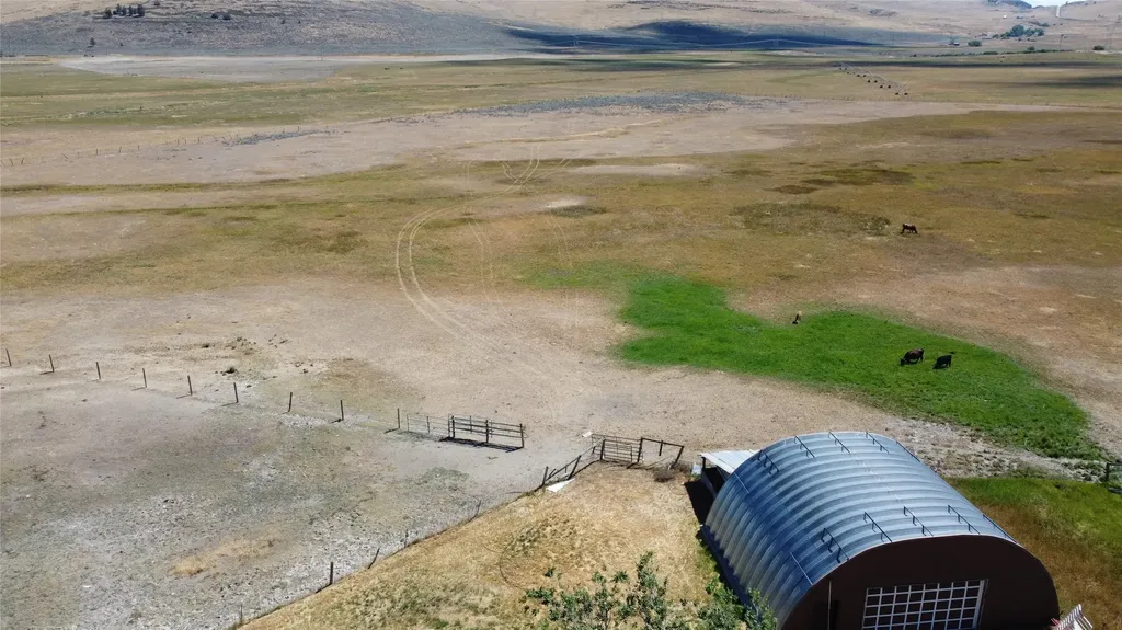 14 Fox Road Hot Springs MT 59845