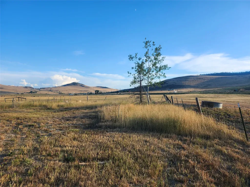14 Fox Road Hot Springs MT 59845