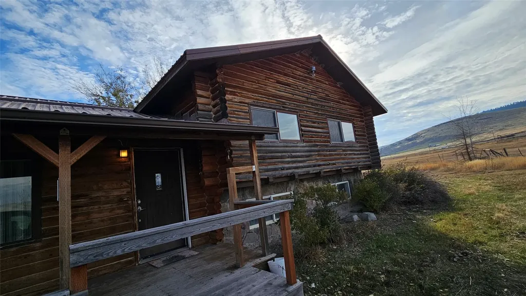 14 Fox Road Hot Springs MT 59845