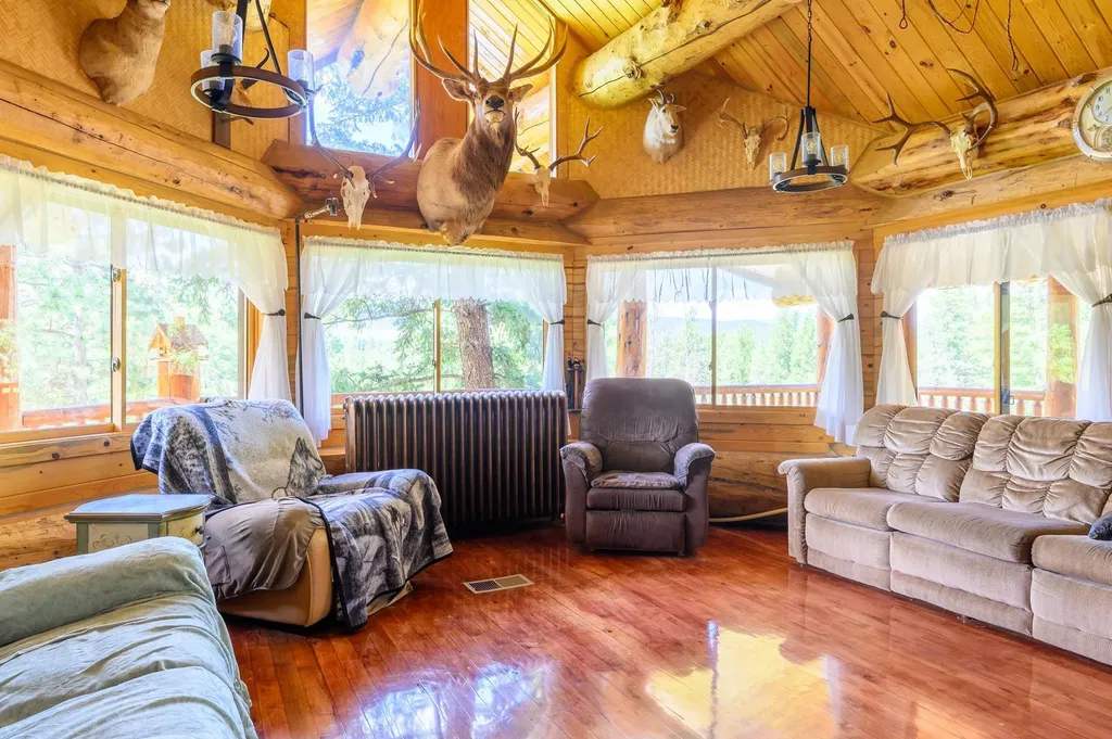 554 Elk Run Drive Rexford MT 59930