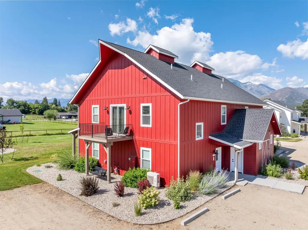 131 Kyle Lane Hamilton MT 59840