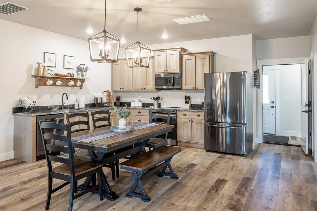 131 Kyle Lane Hamilton MT 59840