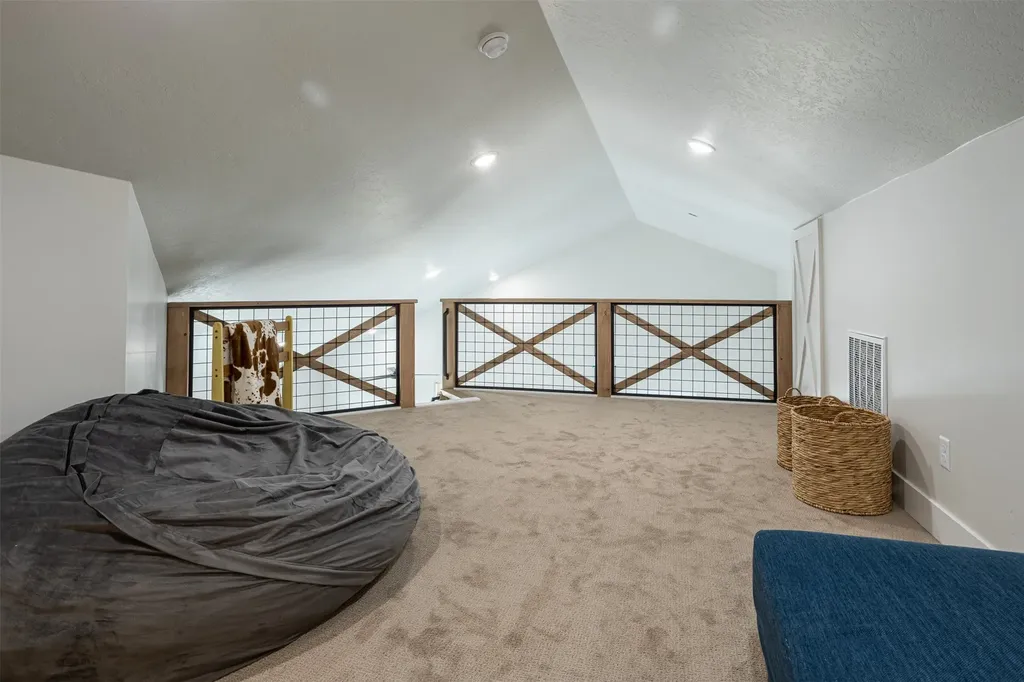 131 Kyle Lane Hamilton MT 59840