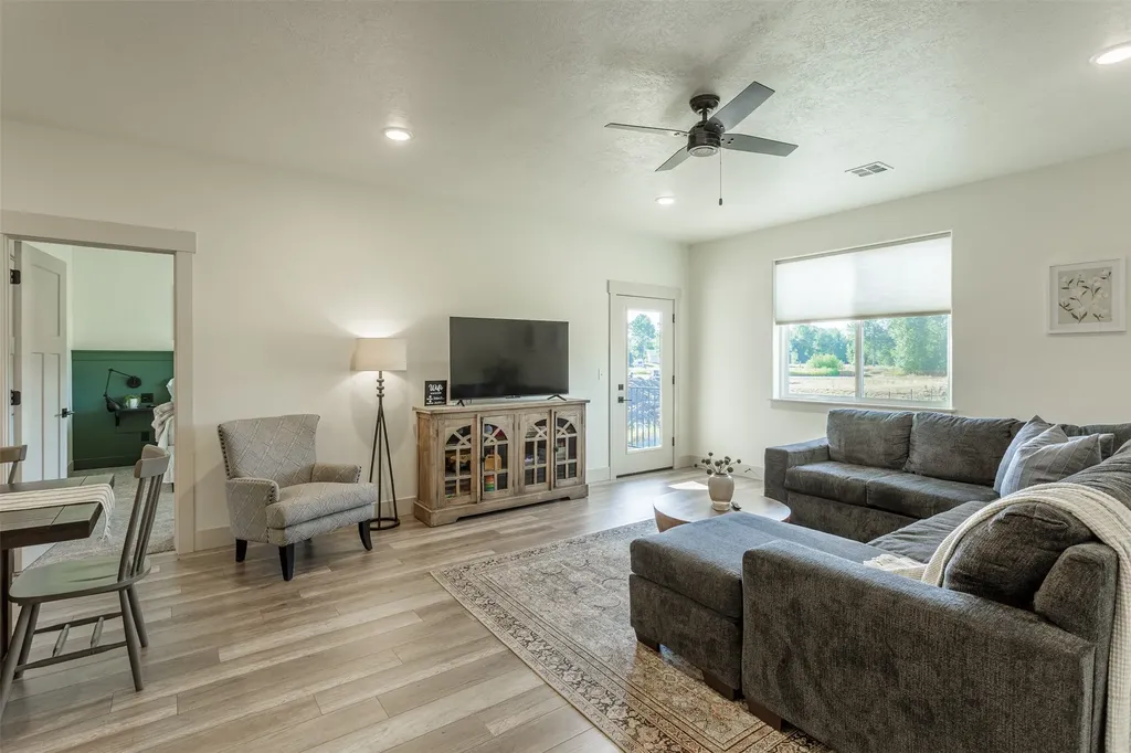 131 Kyle Lane Hamilton MT 59840