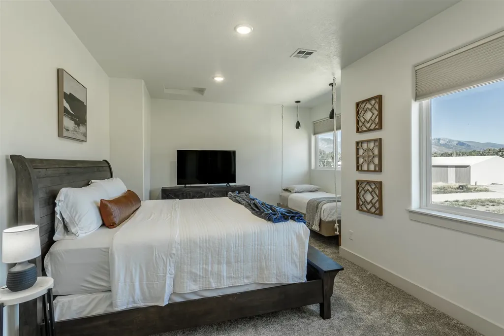 131 Kyle Lane Hamilton MT 59840