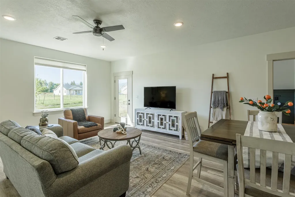 131 Kyle Lane Hamilton MT 59840
