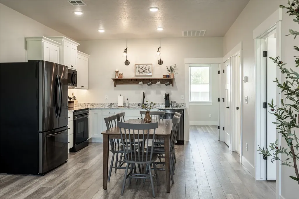 131 Kyle Lane Hamilton MT 59840