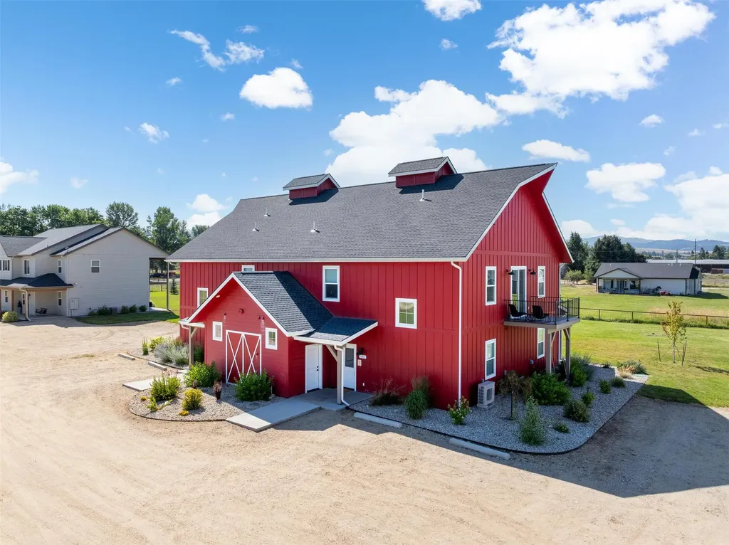 131 Kyle Lane Hamilton MT 59840