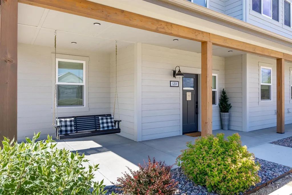 131 Kyle Lane Hamilton MT 59840