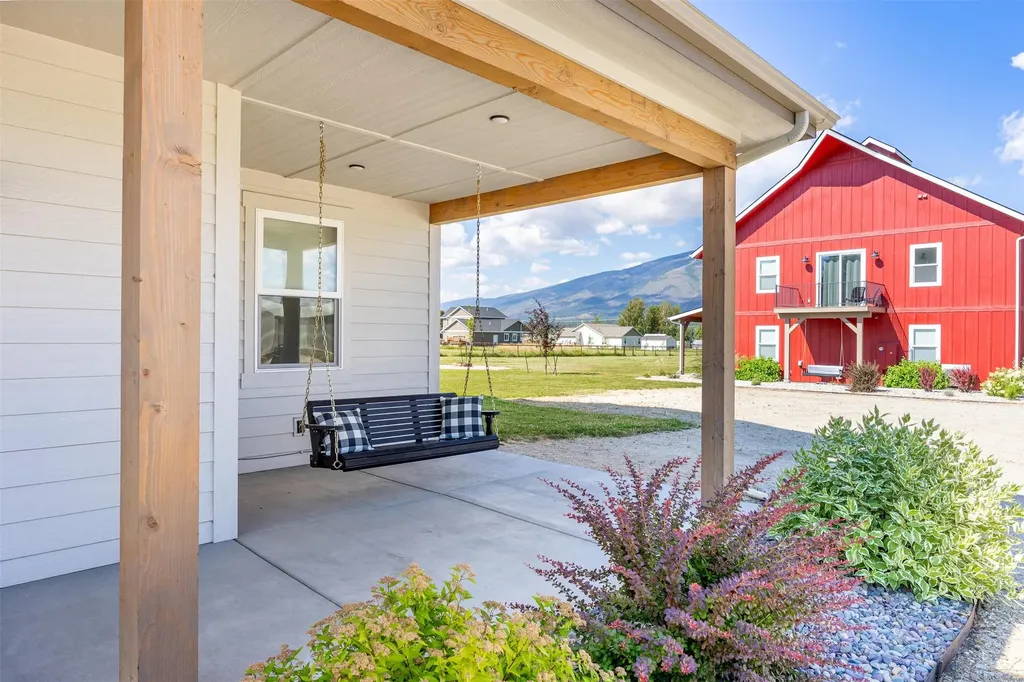 131 Kyle Lane Hamilton MT 59840