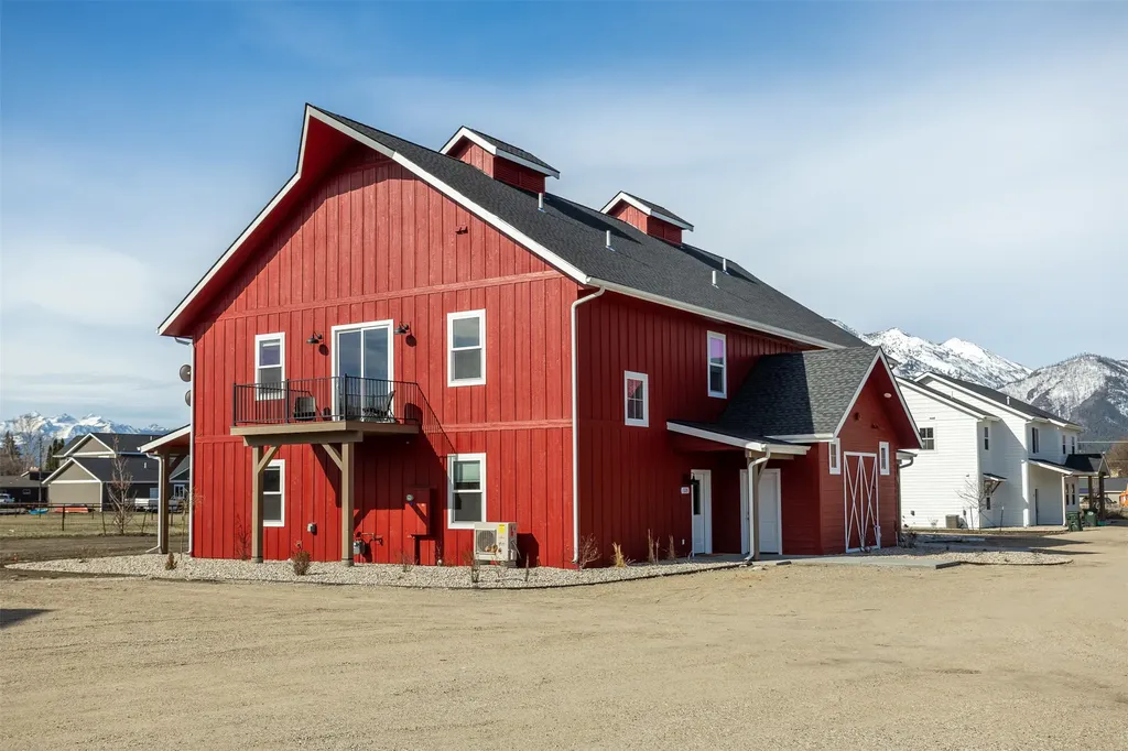 131 Kyle Lane Hamilton MT 59840