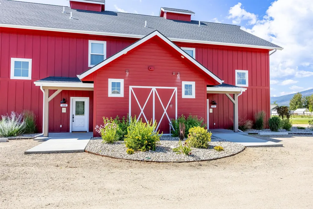 131 Kyle Lane Hamilton MT 59840